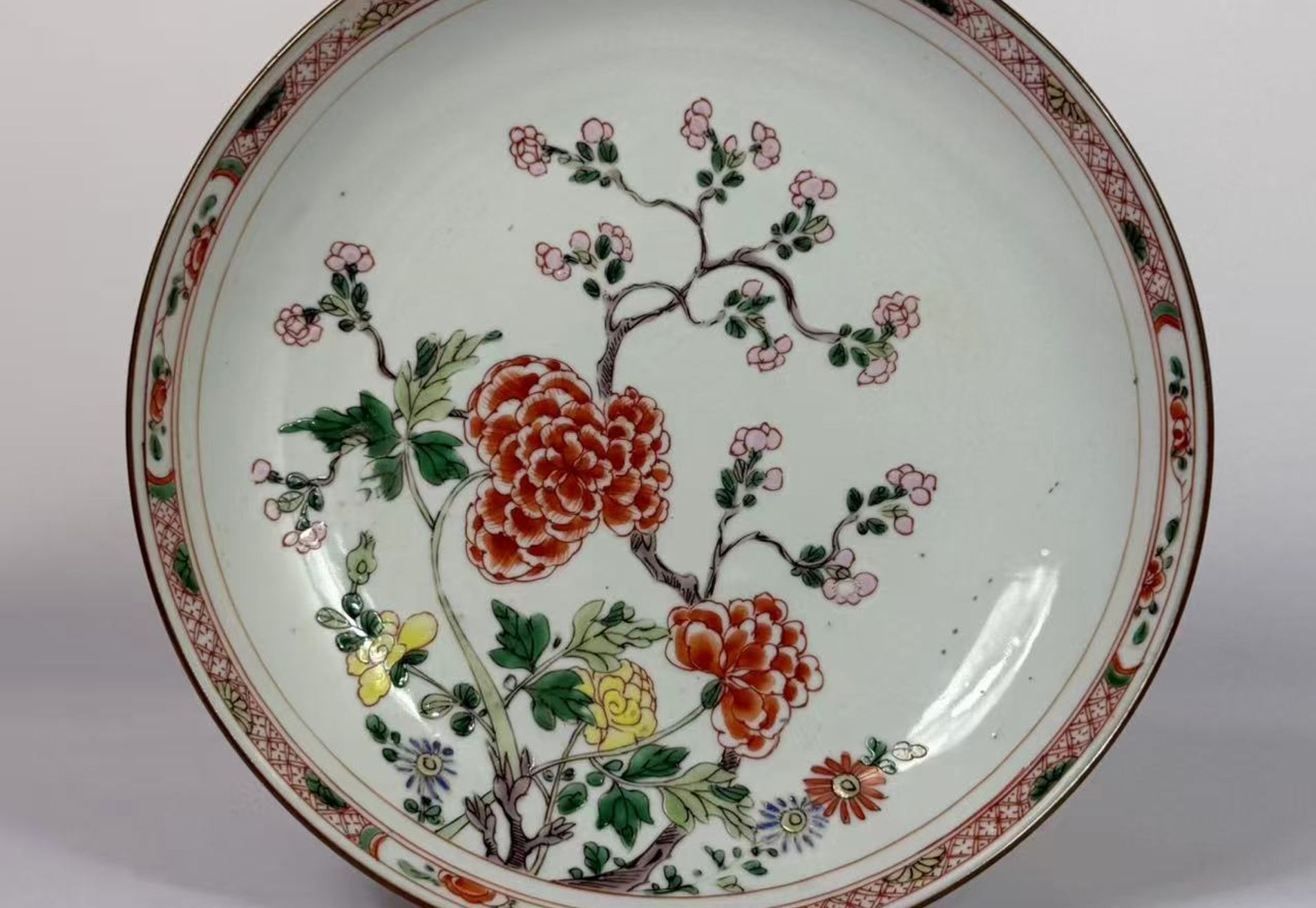 027 Kangxi Period Famille Verte Floral Charger, Qing Dynasty